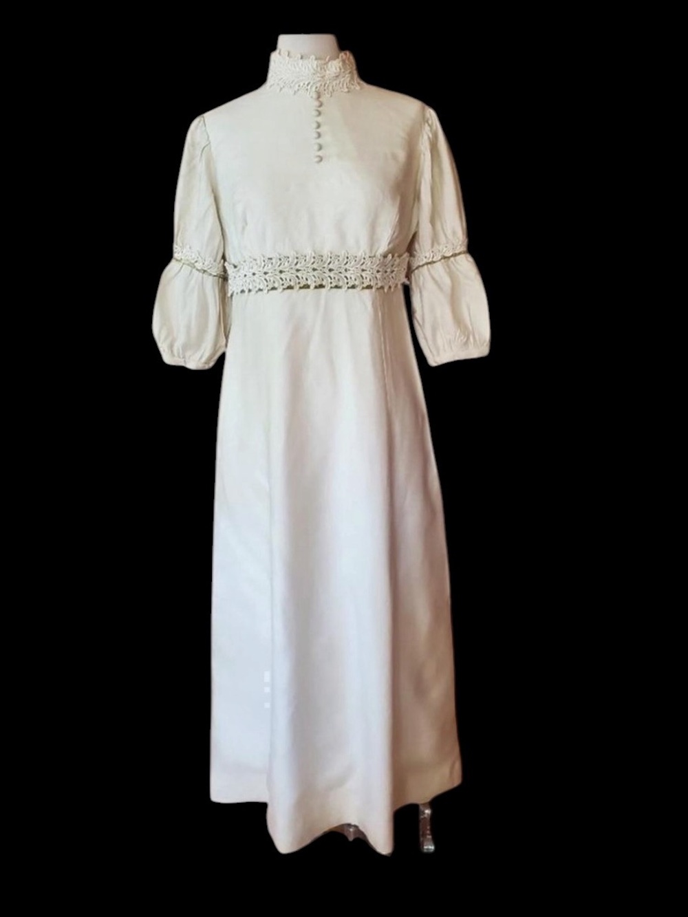 Late 60s/70s does Edwardian Ivory, w/Green Velvet & Floral Applique Gown